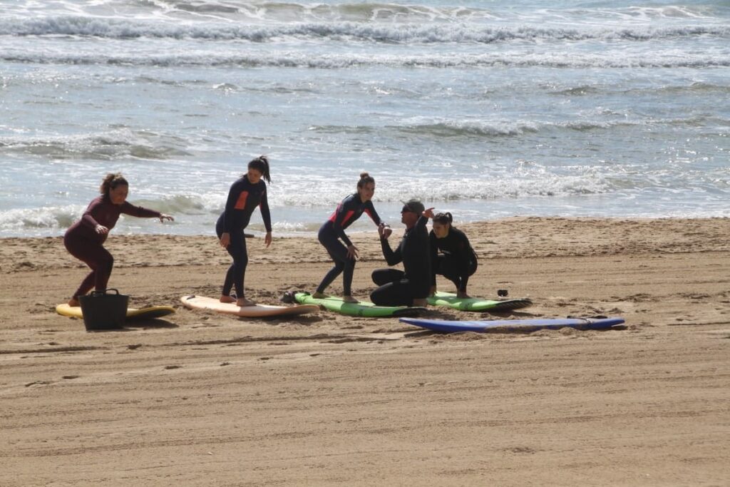 escuela-de-surf-alicante-clase