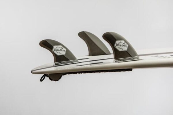 quillas-de-surf-feather-fins-ultralight-click-tab-carbon-grey