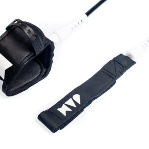 STEP-UP-PLUS-BLACK-WHTE-LEASH-3-min