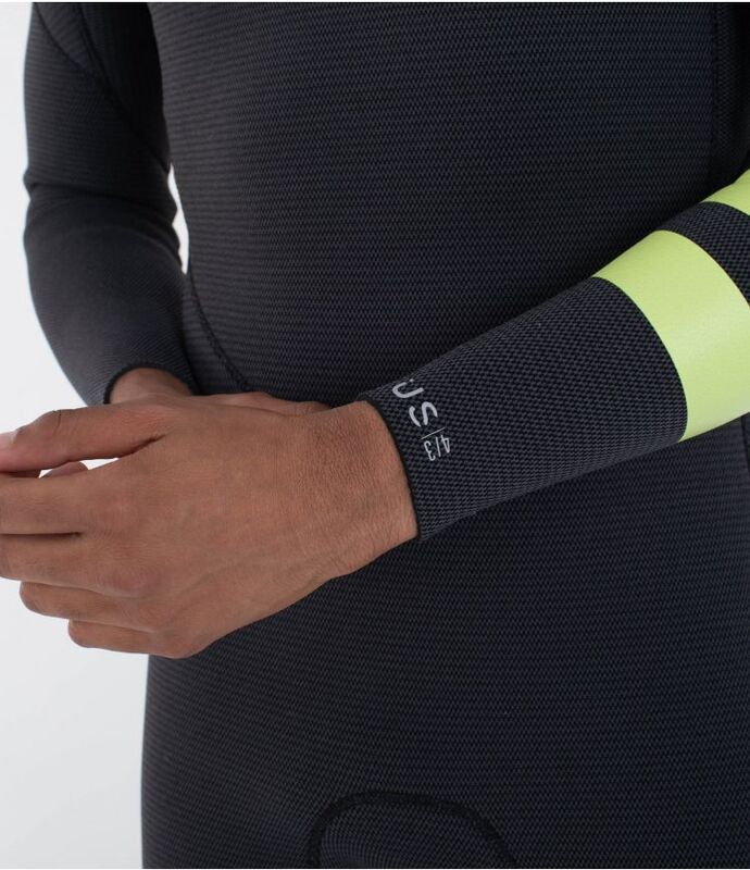 hurley-plus-4-3-black-manga